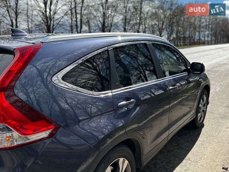 Позашляховик / Кросовер Honda CR-V 2013 в Сумах