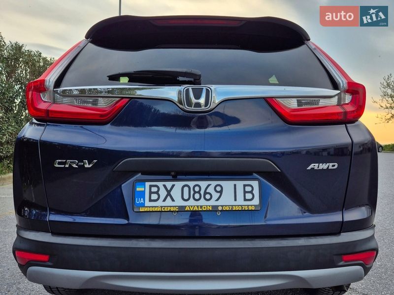 Внедорожник / Кроссовер Honda CR-V 2018 в Киеве