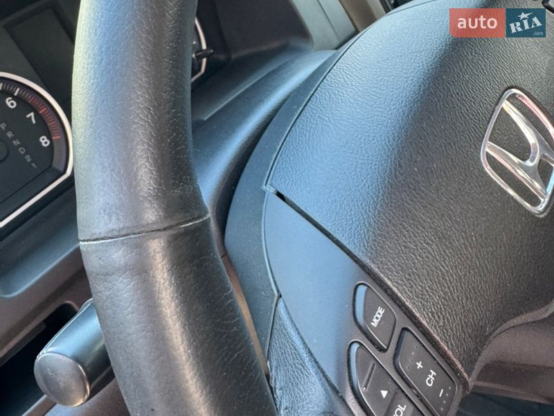 Позашляховик / Кросовер Honda CR-V 2012 в Києві