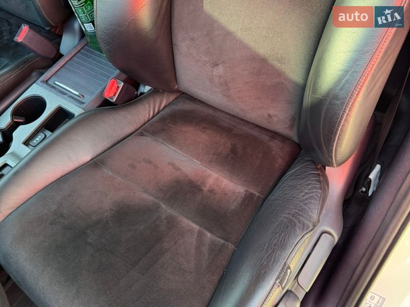 Позашляховик / Кросовер Honda CR-V 2012 в Києві