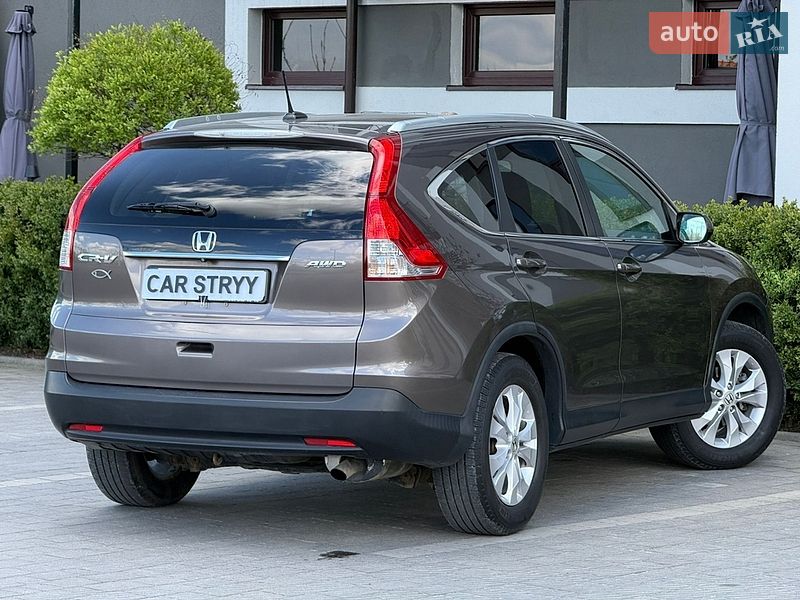 Внедорожник / Кроссовер Honda CR-V 2014 в Стрые
