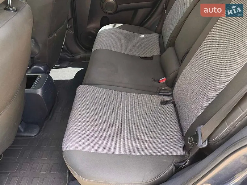 Honda CR-V 2011 VIN SHSRE5850BU011928 фото оголошення 10 з 52