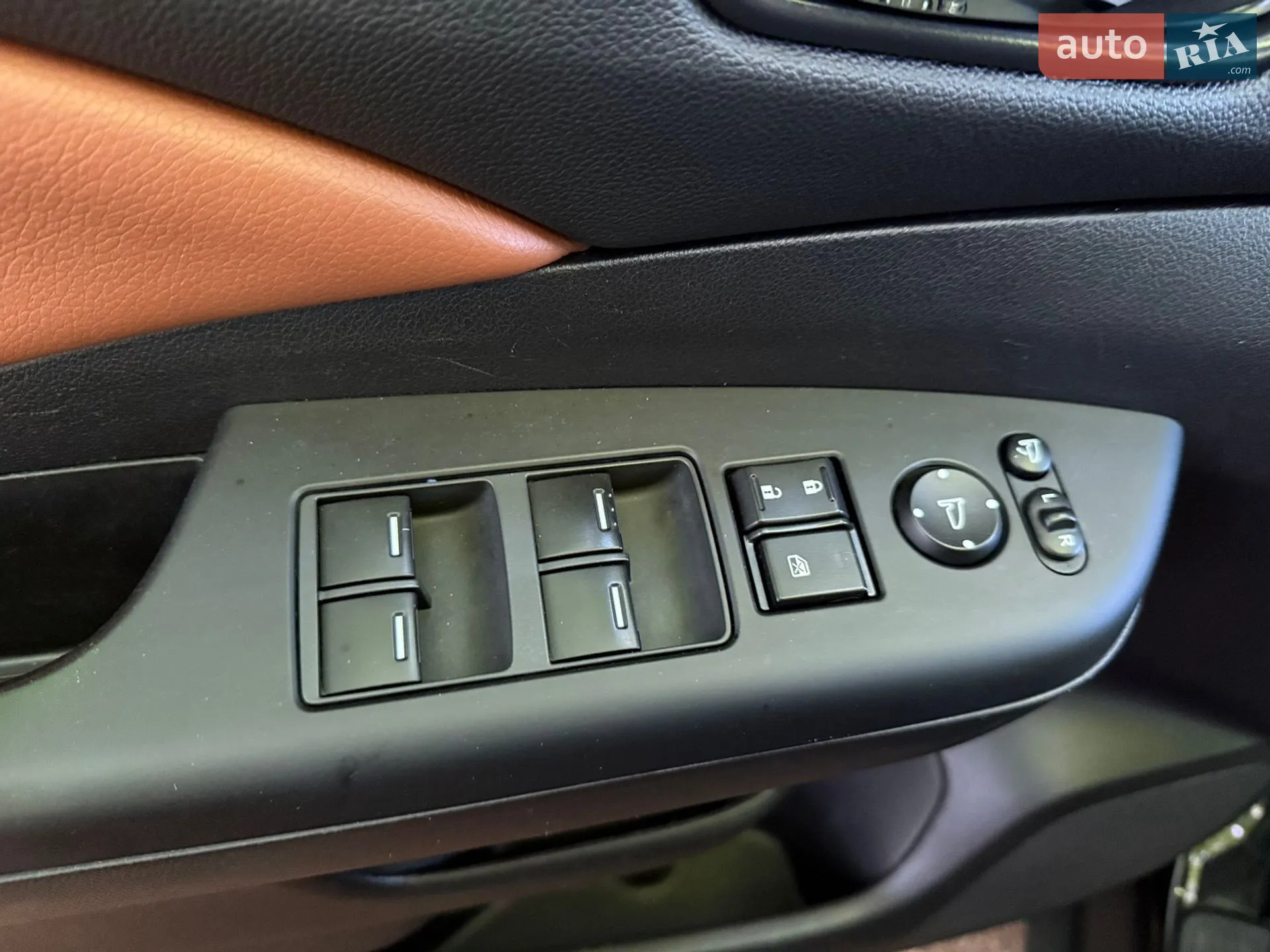 2016 Honda CR-V - мініатюра 25