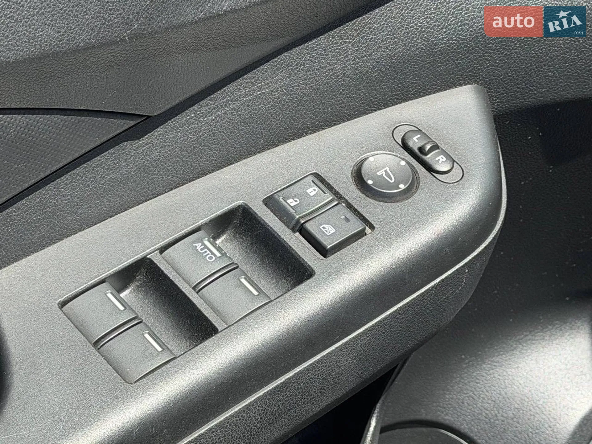 2015 Honda CR-V - мініатюра 12