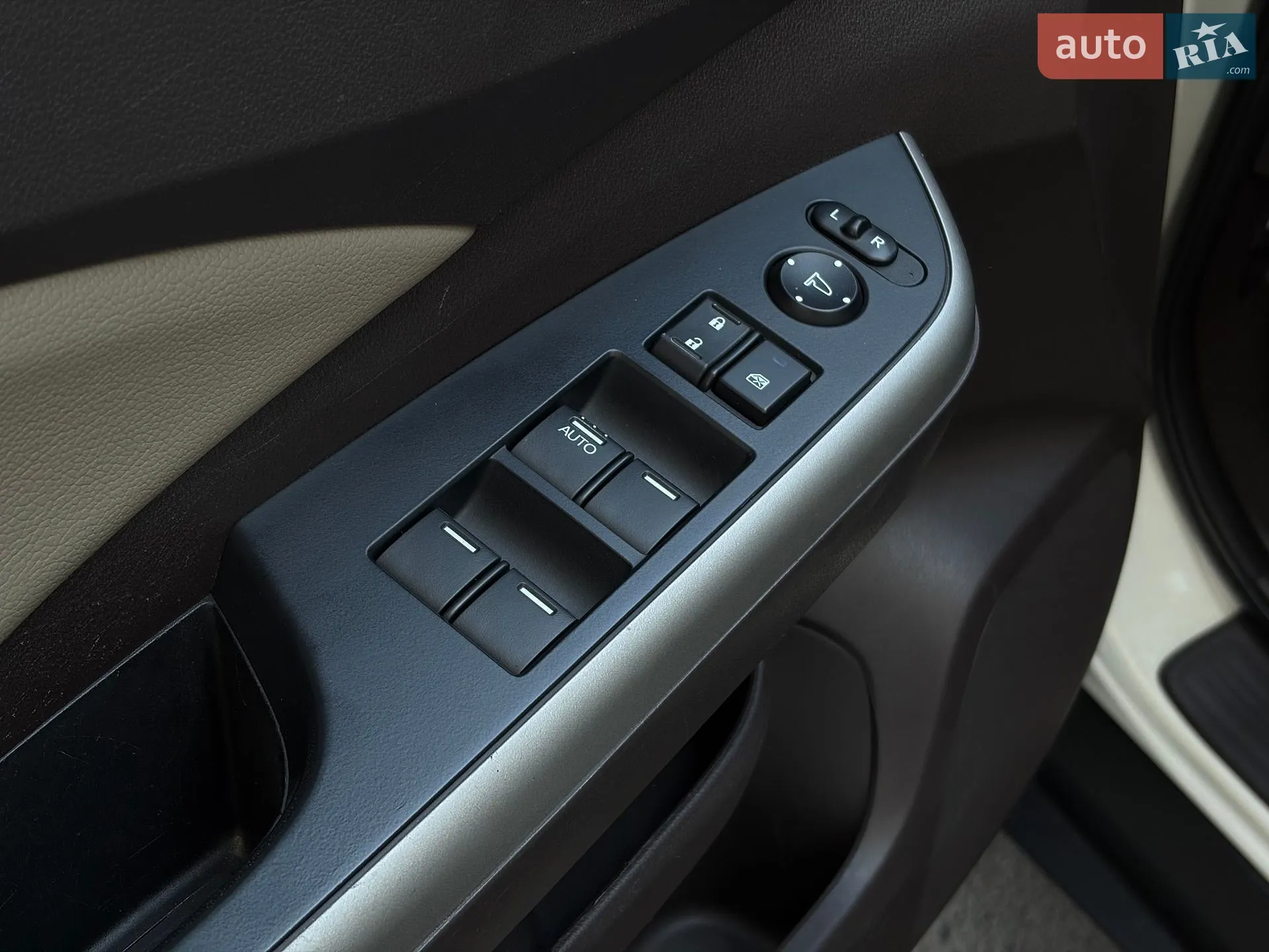 2012 Honda CR-V - мініатюра 17