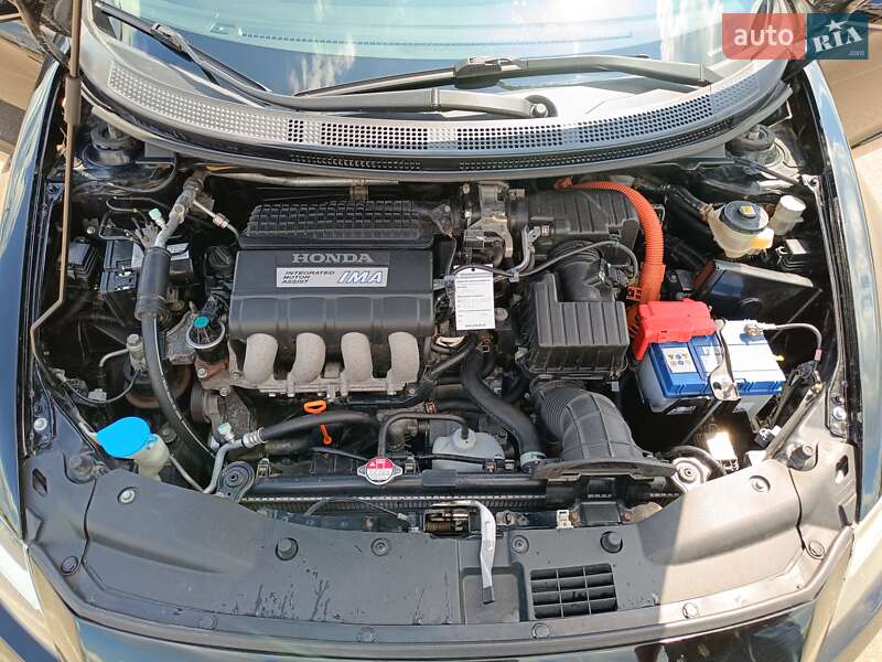 Хэтчбек Honda CR-Z 2011 в Киеве