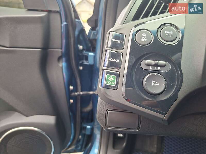 Хетчбек Honda CR-Z 2015 в Хмельницькому фото 14 Хетчбек Honda CR-Z 2015 в Хмельницькому