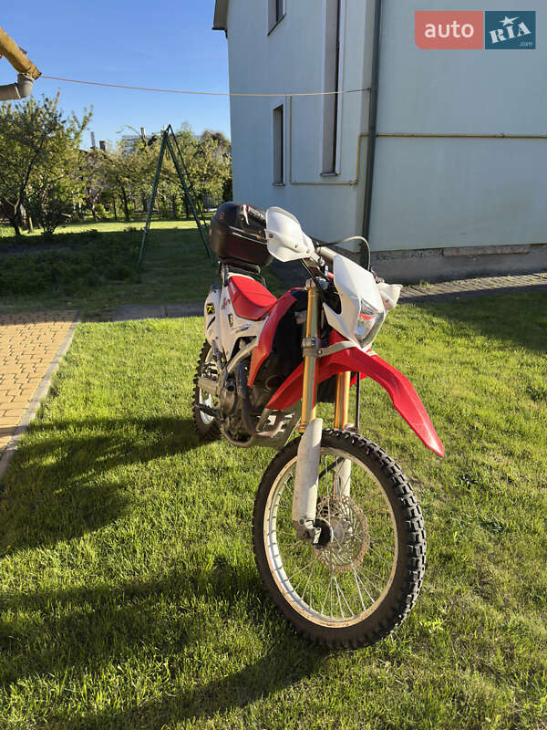 Мотоцикл Внедорожный (Enduro) Honda CRF 250L 2016 в 