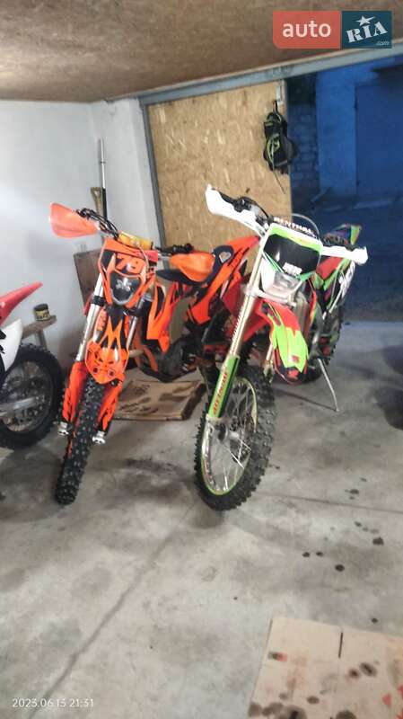 Мотоцикл Внедорожный (Enduro) Honda CRF 250R 2013 в Мурованых Куриловцах