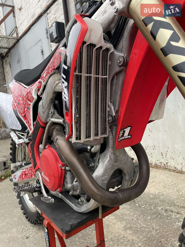 Мотоцикл Кросс Honda CRF 450R 2014 в Вишгороді