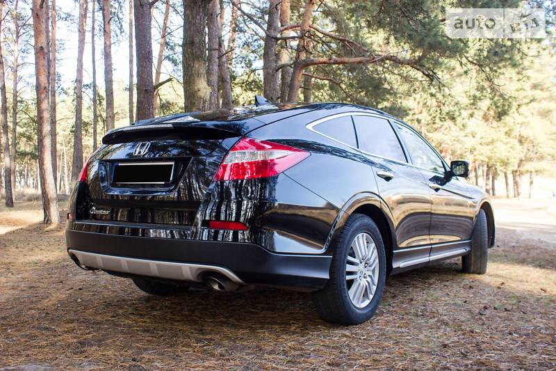 Внедорожник / Кроссовер Honda Crosstour 2013 в Сумах