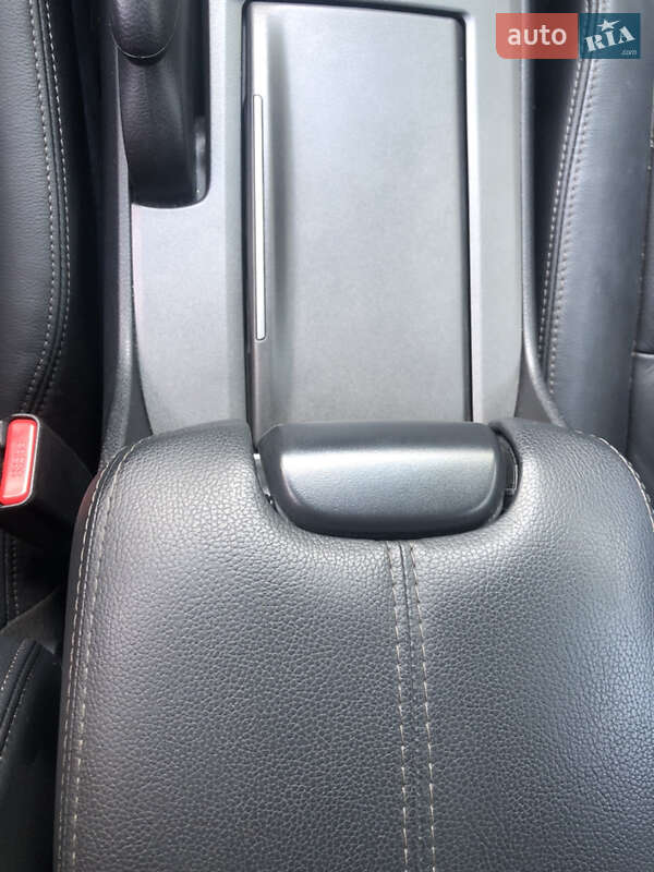 Позашляховик / Кросовер Honda Crosstour 2010 в Дніпрі