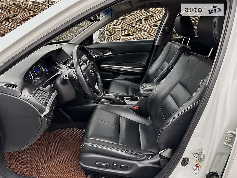 Внедорожник / Кроссовер Honda Crosstour 2013 в Киеве
