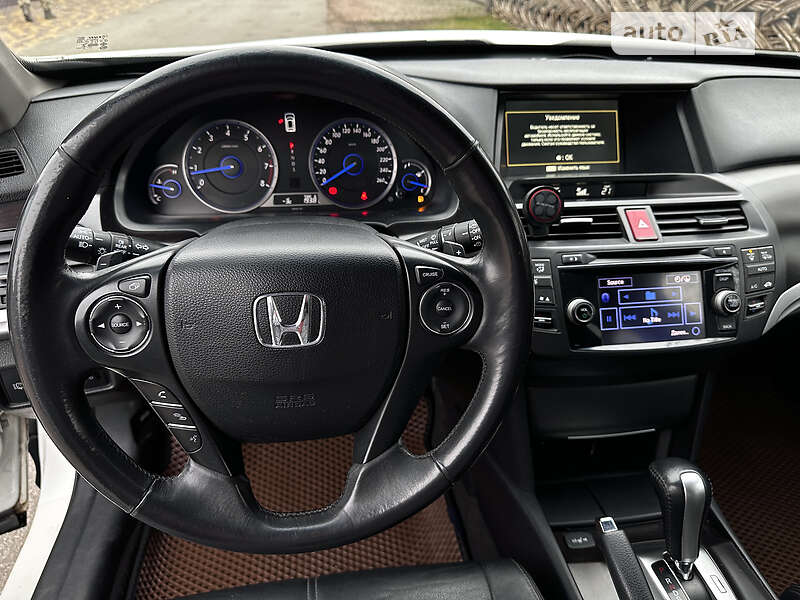 Внедорожник / Кроссовер Honda Crosstour 2013 в Киеве