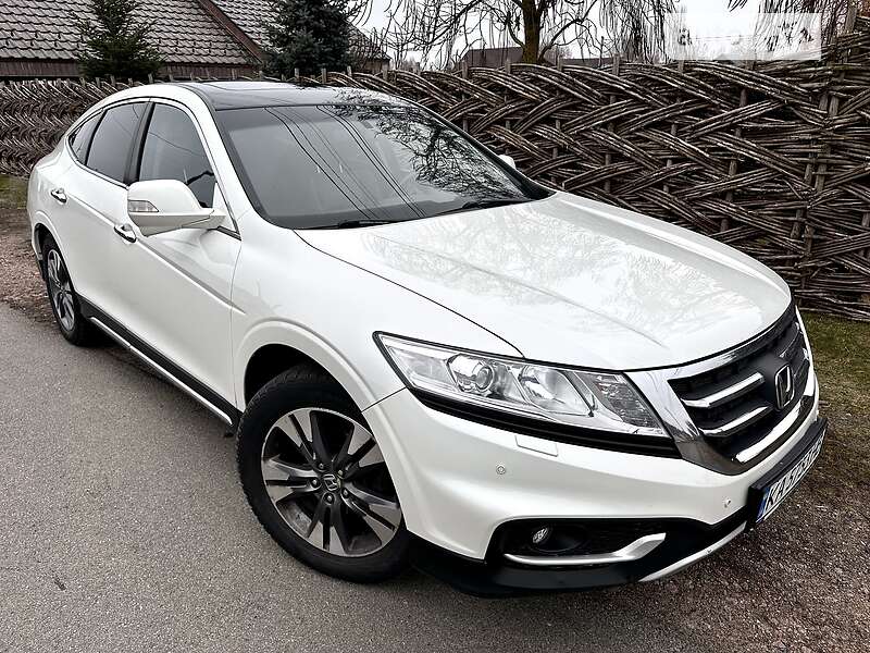 Внедорожник / Кроссовер Honda Crosstour 2013 в Киеве