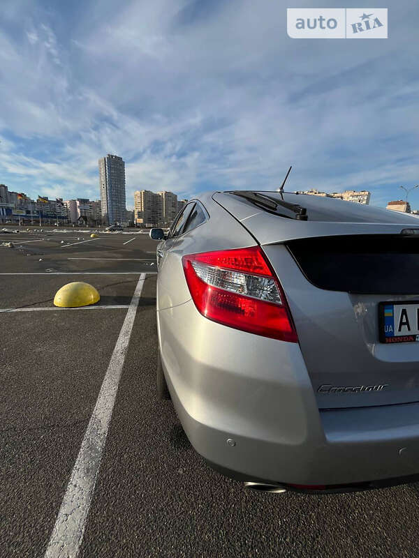 Внедорожник / Кроссовер Honda Crosstour 2011 в Киеве