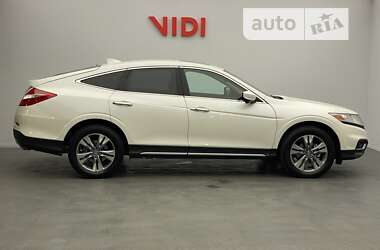 Позашляховик / Кросовер Honda Crosstour 2015 в Києві