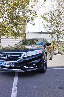 Позашляховик / Кросовер Honda Crosstour 2013 в Києві