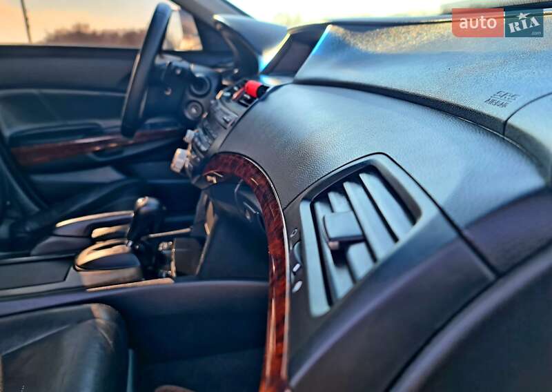 Внедорожник / Кроссовер Honda Crosstour 2011 в Житомире