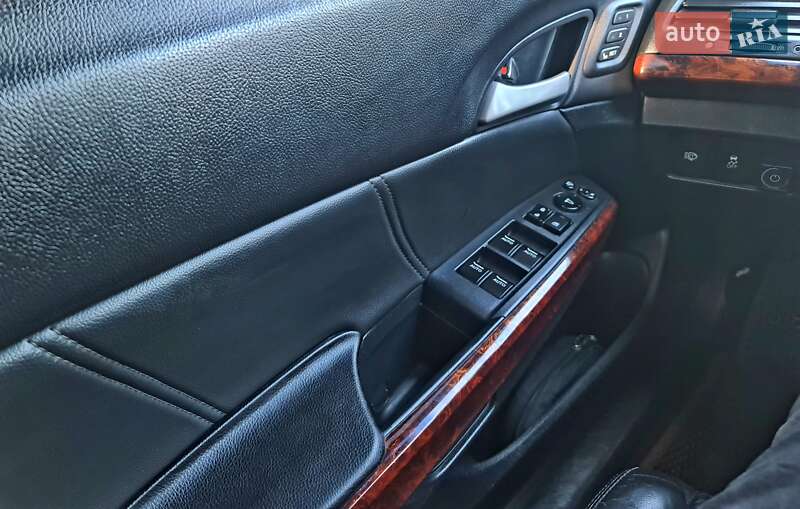 Внедорожник / Кроссовер Honda Crosstour 2011 в Житомире