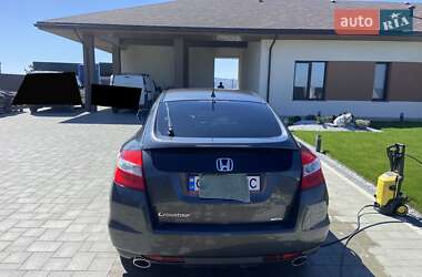 Внедорожник / Кроссовер Honda Crosstour 2012 в Черновцах
