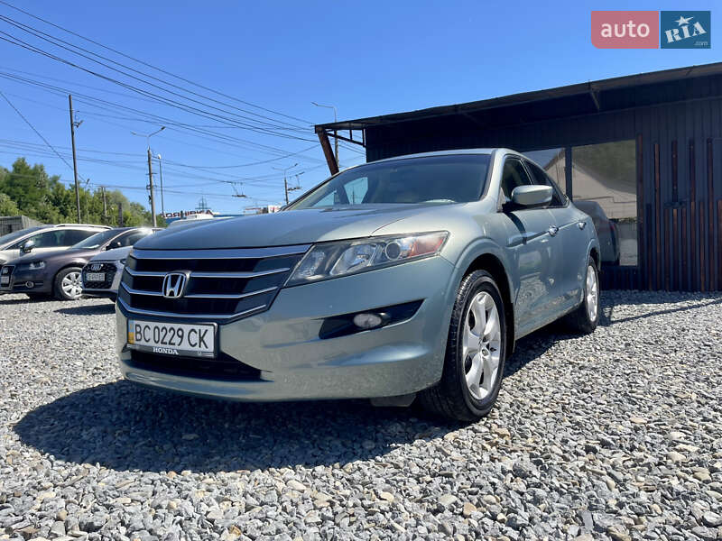 Позашляховик / Кросовер Honda Crosstour 2010 в Чернівцях