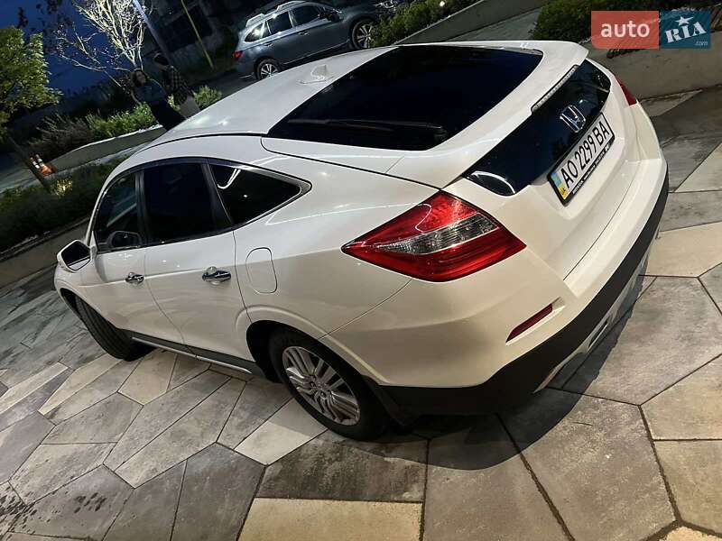 Позашляховик / Кросовер Honda Crosstour 2013 в Ужгороді фото 7 Позашляховик / Кросовер Honda Crosstour 2013 в Ужгороді