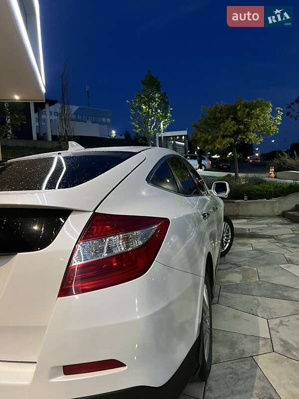 Позашляховик / Кросовер Honda Crosstour 2013 в Ужгороді фото 8 Позашляховик / Кросовер Honda Crosstour 2013 в Ужгороді