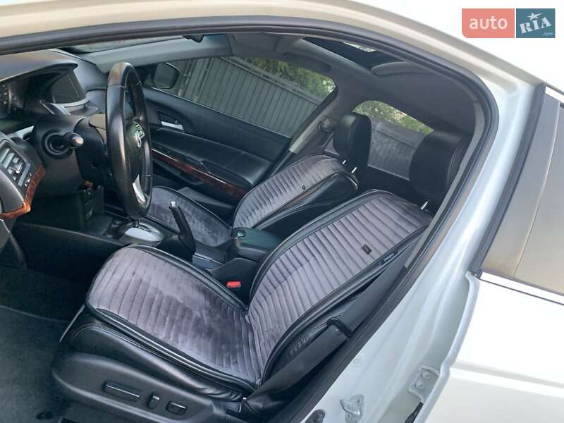 Внедорожник / Кроссовер Honda Crosstour 2010 в Жовкве