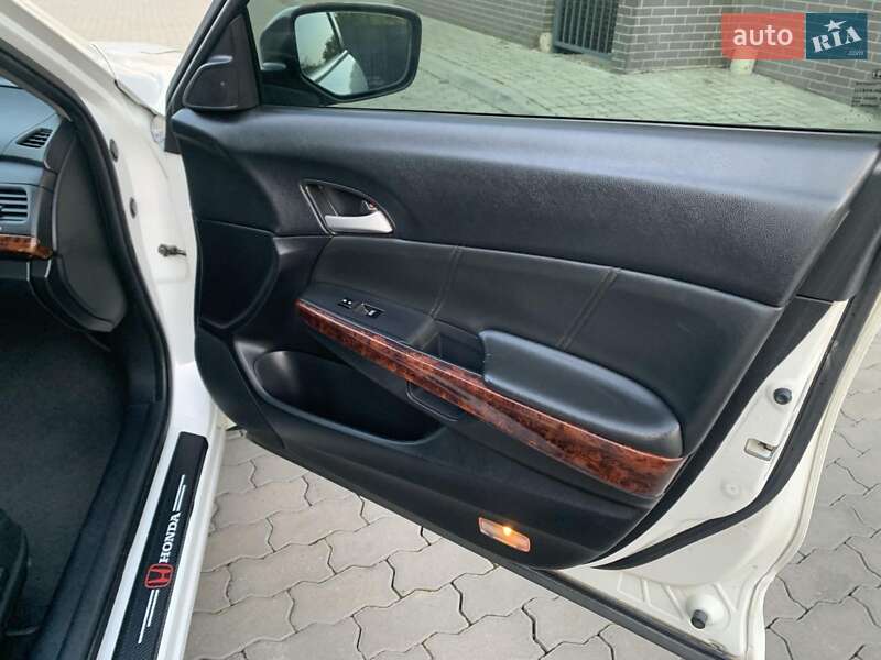 Внедорожник / Кроссовер Honda Crosstour 2010 в Жовкве