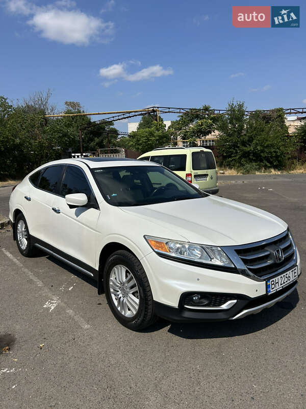 Внедорожник / Кроссовер Honda Crosstour 2015 в Одессе