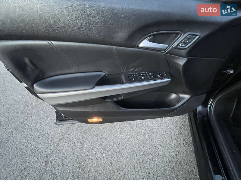 Внедорожник / Кроссовер Honda Crosstour 2014 в Одессе фото 13 Внедорожник / Кроссовер Honda Crosstour 2014 в Одессе