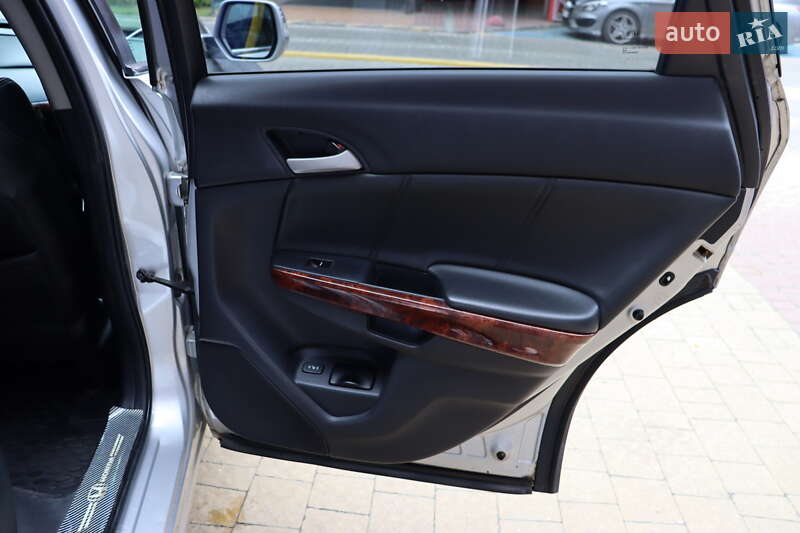 Внедорожник / Кроссовер Honda Crosstour 2011 в Львове