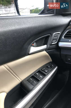 Внедорожник / Кроссовер Honda Crosstour 2012 в 