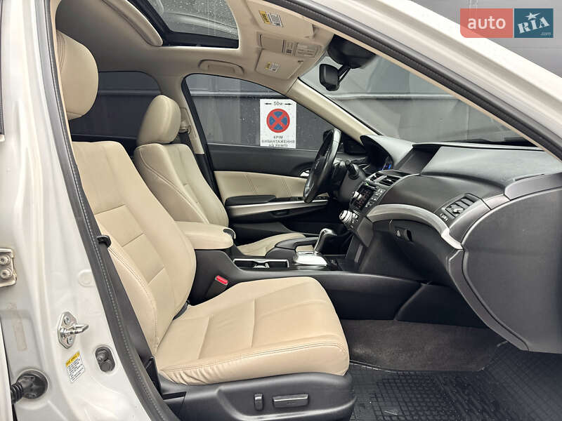 Внедорожник / Кроссовер Honda Crosstour 2014 в Киеве