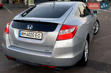 Внедорожник / Кроссовер Honda Crosstour 2012 в 