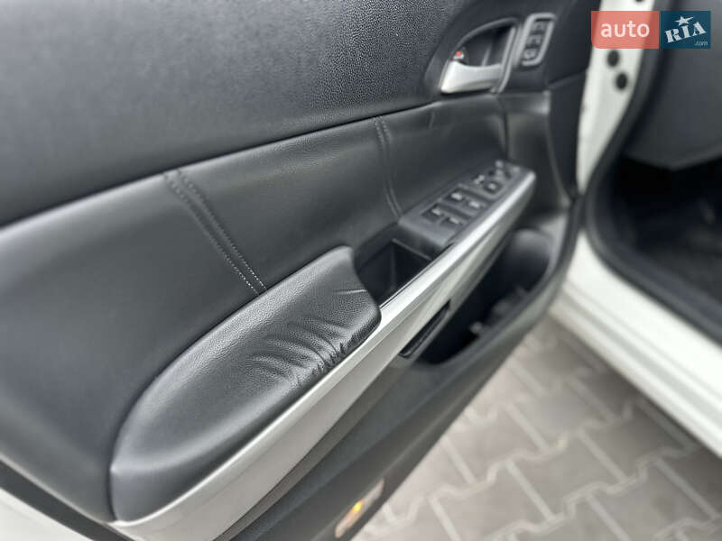 Внедорожник / Кроссовер Honda Crosstour 2013 в Владимире фото 54 Внедорожник / Кроссовер Honda Crosstour 2013 в Владимире