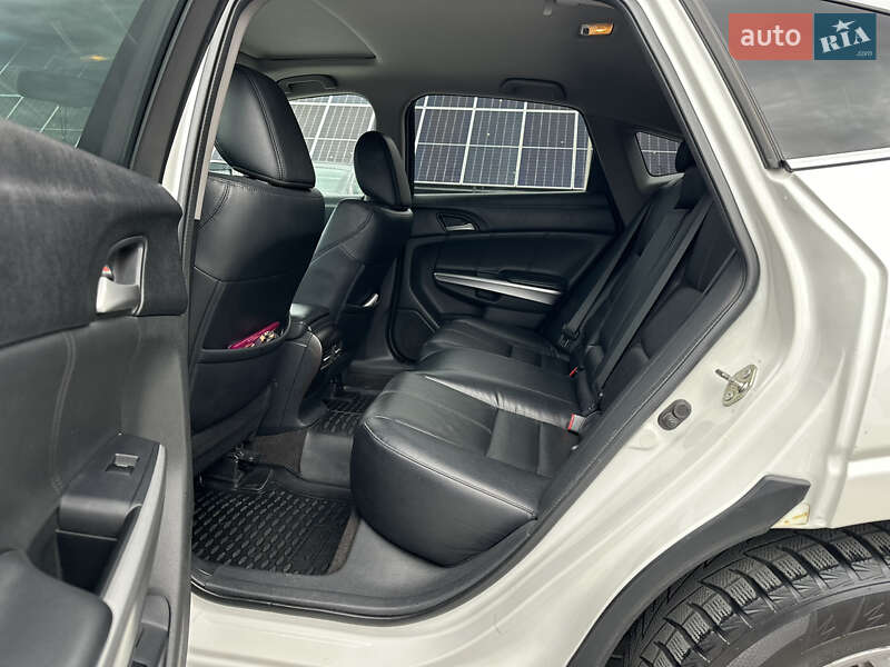 Внедорожник / Кроссовер Honda Crosstour 2013 в Владимире фото 70 Внедорожник / Кроссовер Honda Crosstour 2013 в Владимире