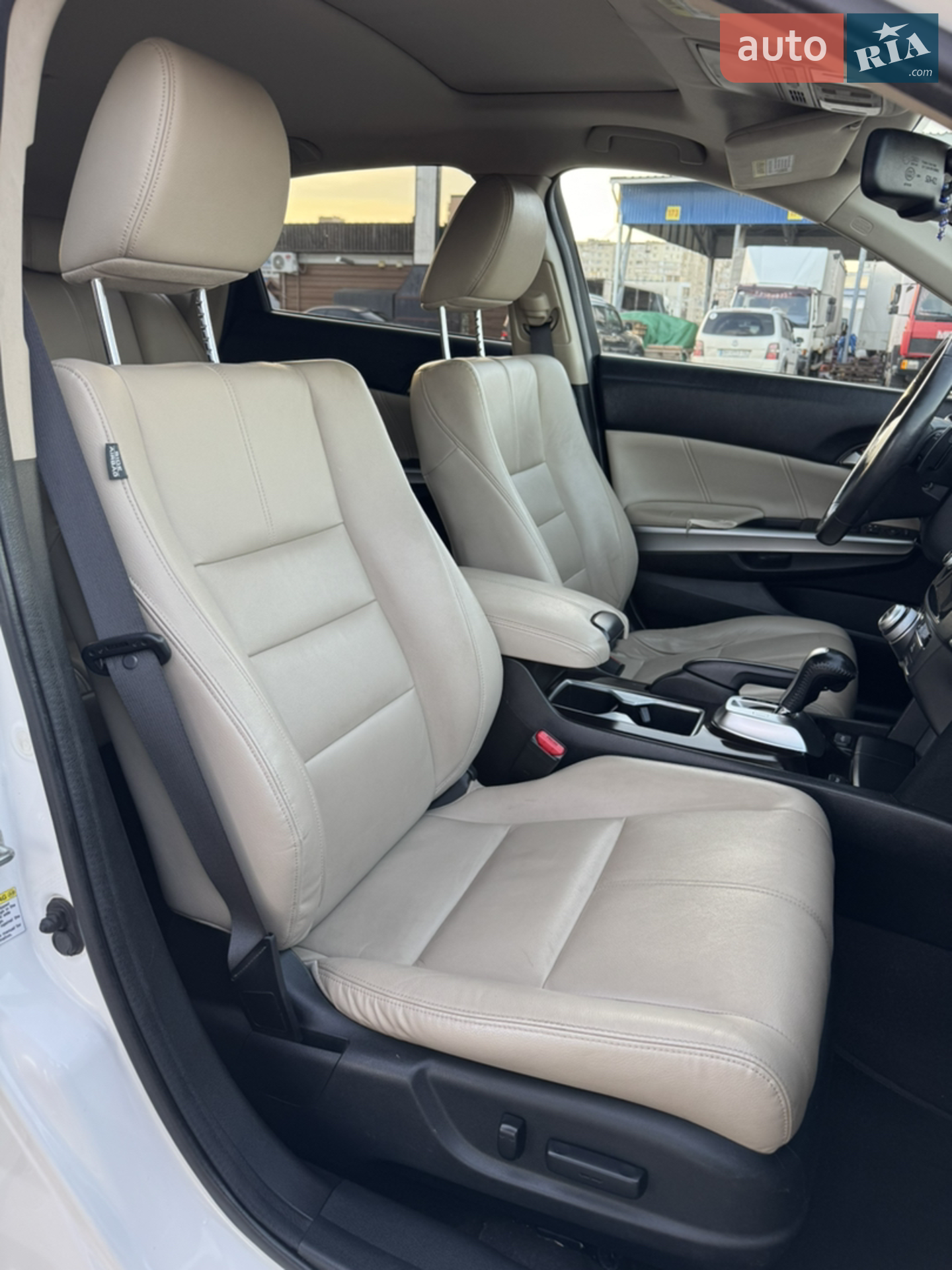 2013 Honda Crosstour - мініатюра 16