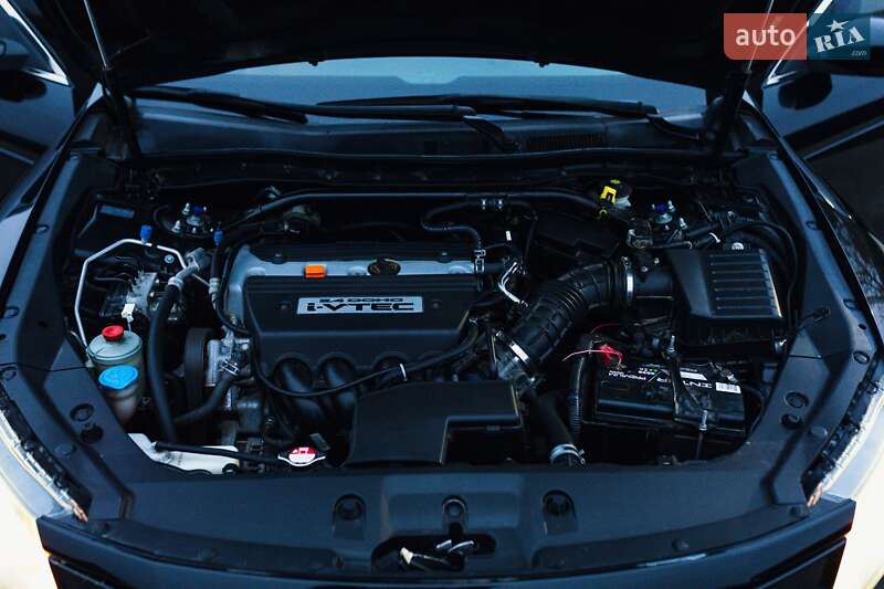 Позашляховик / Кросовер Honda Crosstour 2012 в Львові