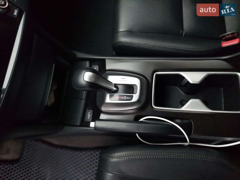 Внедорожник / Кроссовер Honda Crosstour 2014 в Черновцах