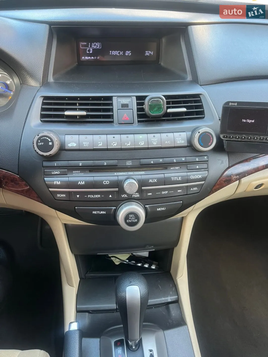 2012 Honda Crosstour - мініатюра 26
