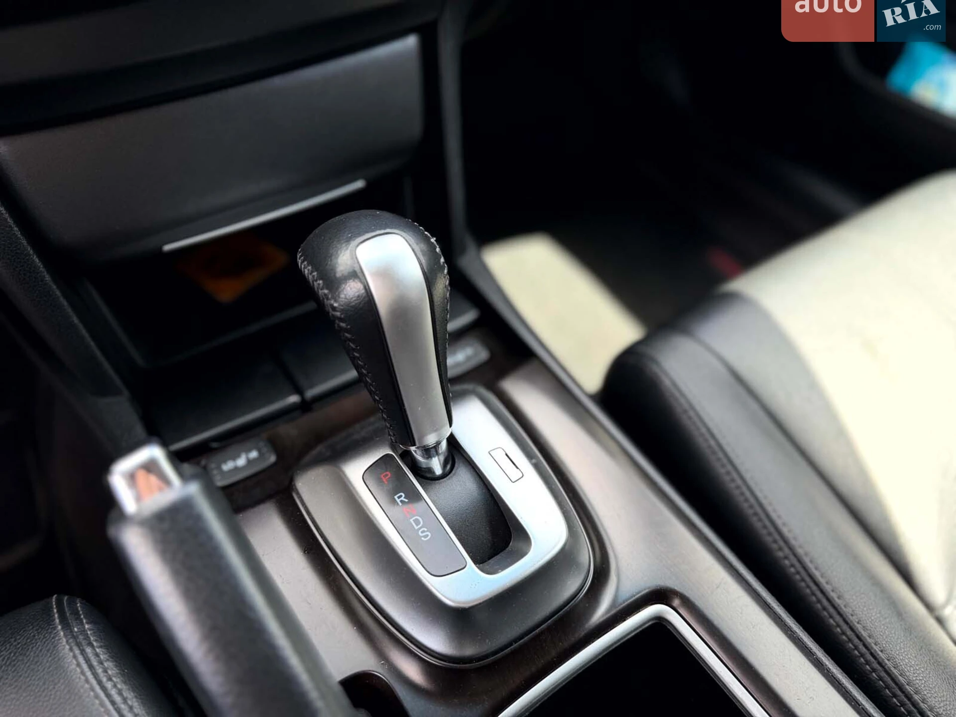 2013 Honda Crosstour - мініатюра 26