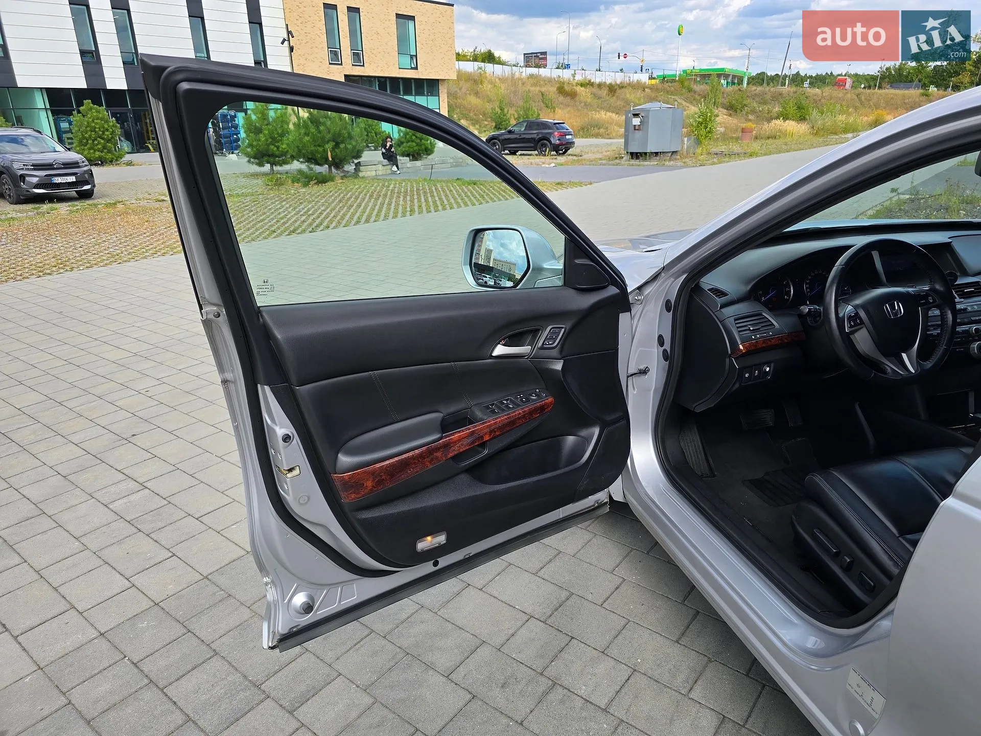 2011 Honda Crosstour - мініатюра 28