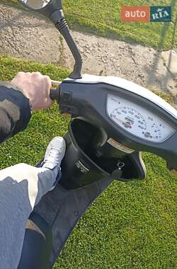 Вантажні моторолери, мотоцикли, скутери, мопеди Honda Dio AF-34 1999 в Стрию