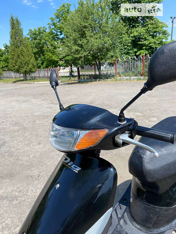 Макси-скутер Honda Dio AF-34 2004 в Бучаче