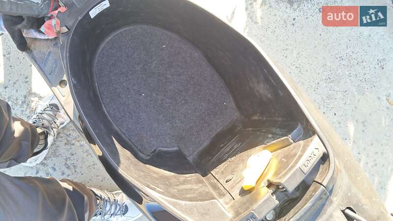 Мопеди Honda Dio AF-34 2004 в Новій Одесі