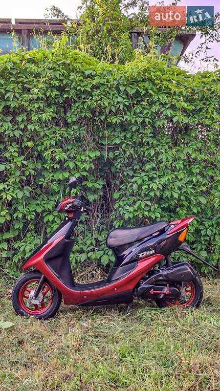 Грузовые мотороллеры, мотоциклы, скутеры, мопеды Honda Dio AF-34 2004 в Стрые