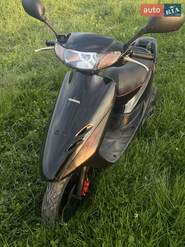 Скутер Honda Dio AF-34 2004 в Стебнику