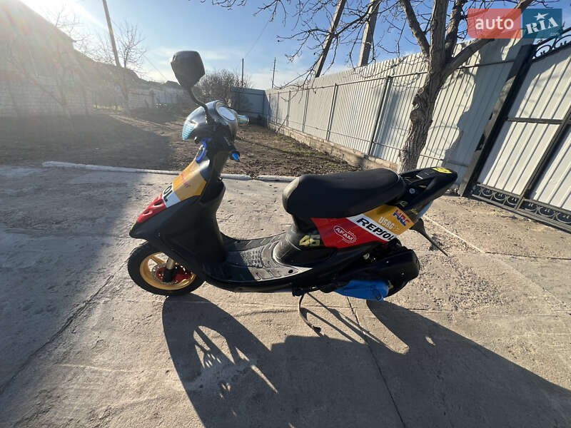 Мопеди Honda Dio AF-35 2004 в Вознесенську
